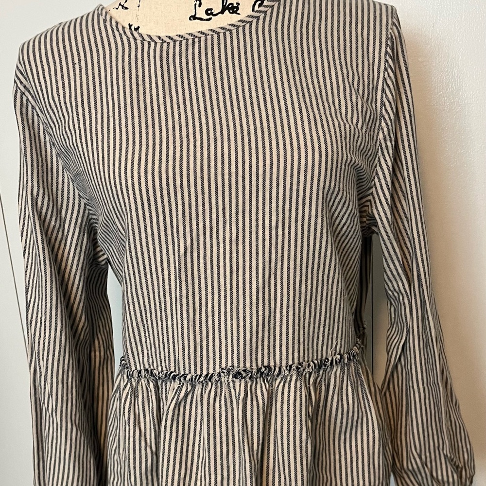 Top, peplum, loose fit, pinstripe